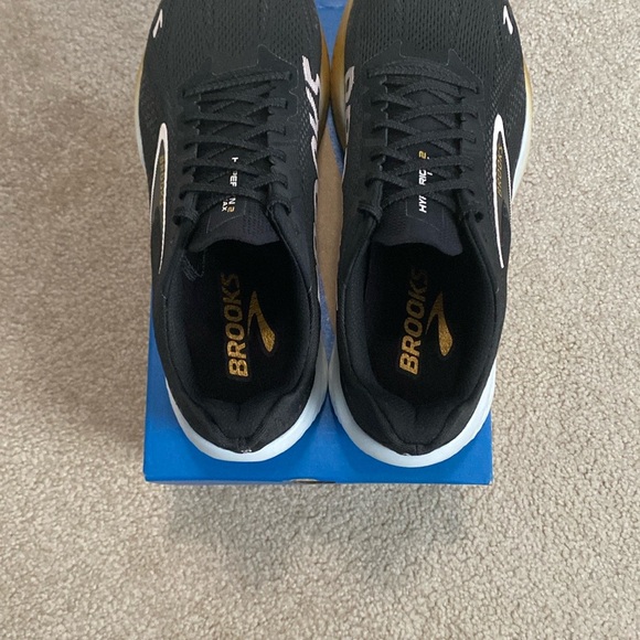 Brooks Hyperion Max 2 - Picture 3 of 6